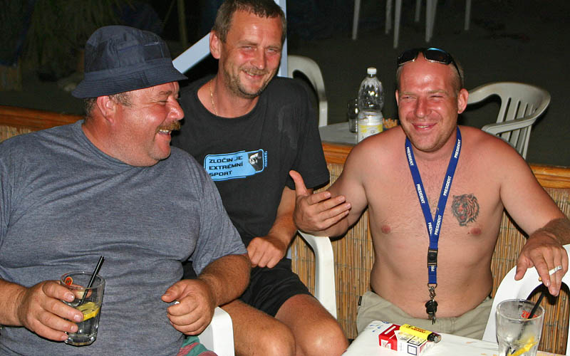 IMG_6283
Joa, Vlaďa & Luďa
(left 2 right)