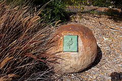 20120329153747 8544